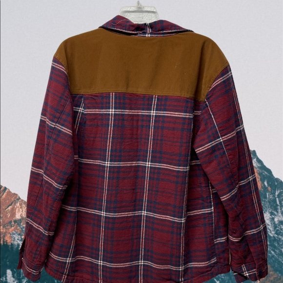 Como Man red plaid corduroy button front shacket - Picture 2 of 7